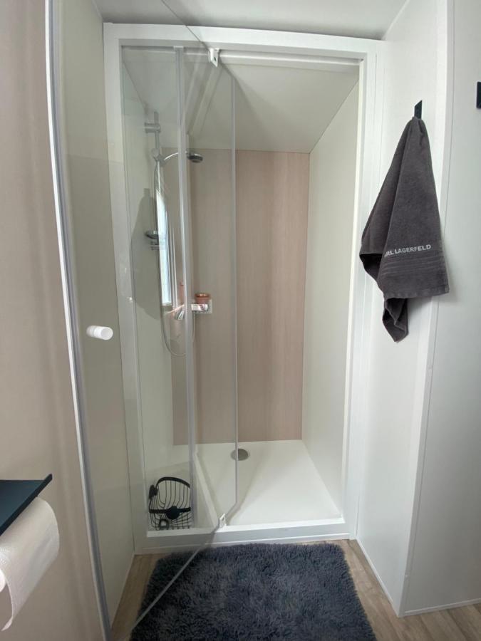 Mobil Home De Charme เฟรฌูส ภายนอก รูปภาพ
